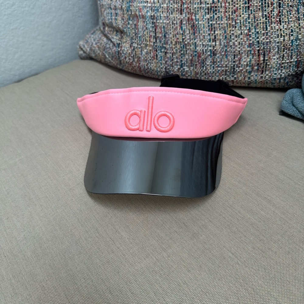ALO Yoga Kids Pink and Gray Visor